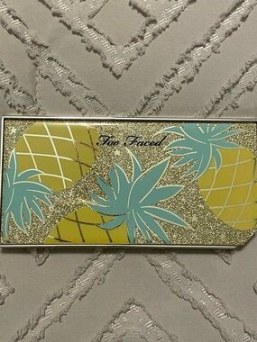 Too Faced Sparkling Pineapple Eye Shadow Palette